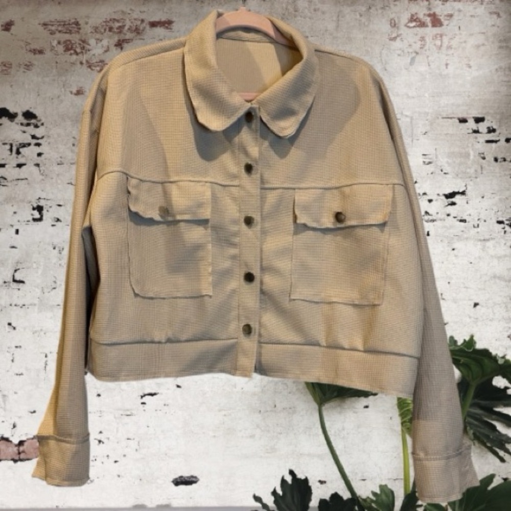 Stylish Lapel Waffle Knit lLghtweight Jacket in Khaki Oversized Fit - Picture 2 of 6